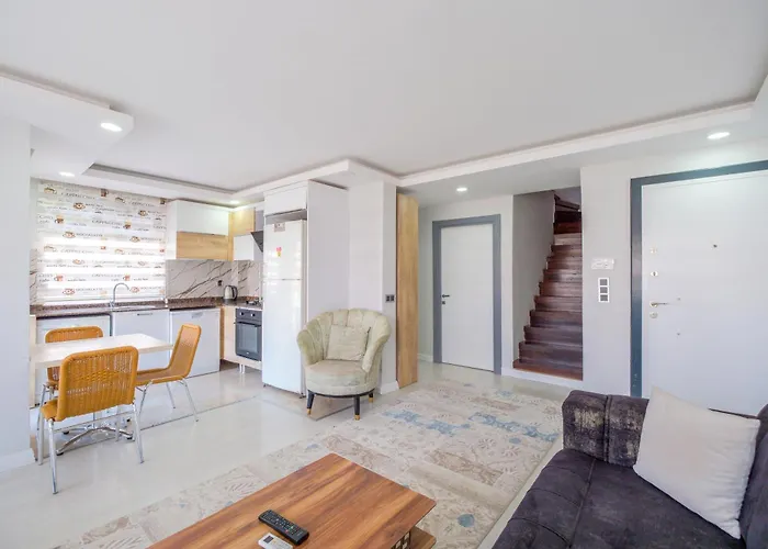 Avullar Palace فندق أنطاليا