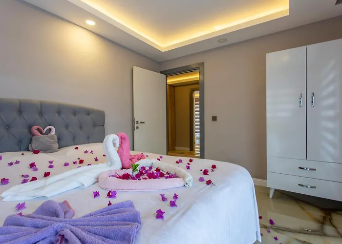 Avullar Palace * أنطاليا