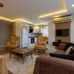 Ξενοδοχείο Avullar Palace *