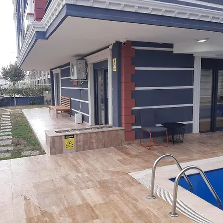 Otel Avullar Palace *
