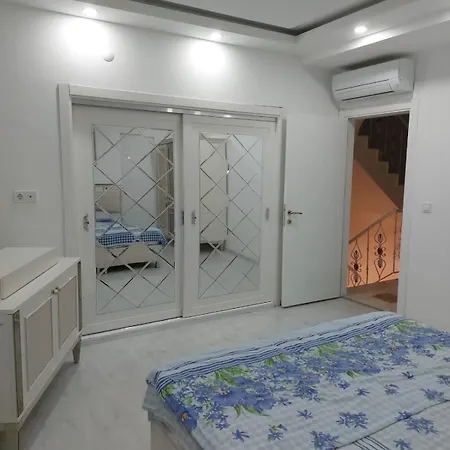 Avullar Palace Otel *