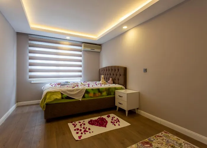 Avullar Palace Szálloda Antalya
